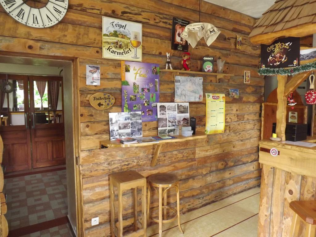 Bar Hotel Restaurant Le Margeriaz Les Déserts Buitenkant foto